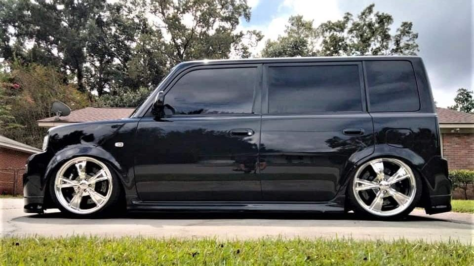 2006 Scion xB with Intro Vista wheels, photo 3 of 4